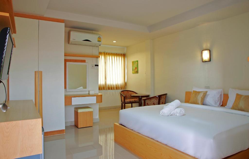 Baan Sanpoom Hotel Phitsanulok Room photo